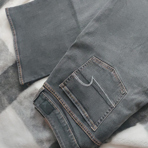 AE Artist Jeans - Picture 4 of 9